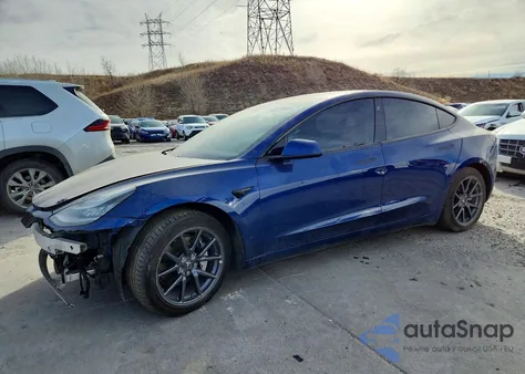 2020 Tesla Model 3 z USA, uszkodzony, nr VIN 5YJ3E1EC1LF602239